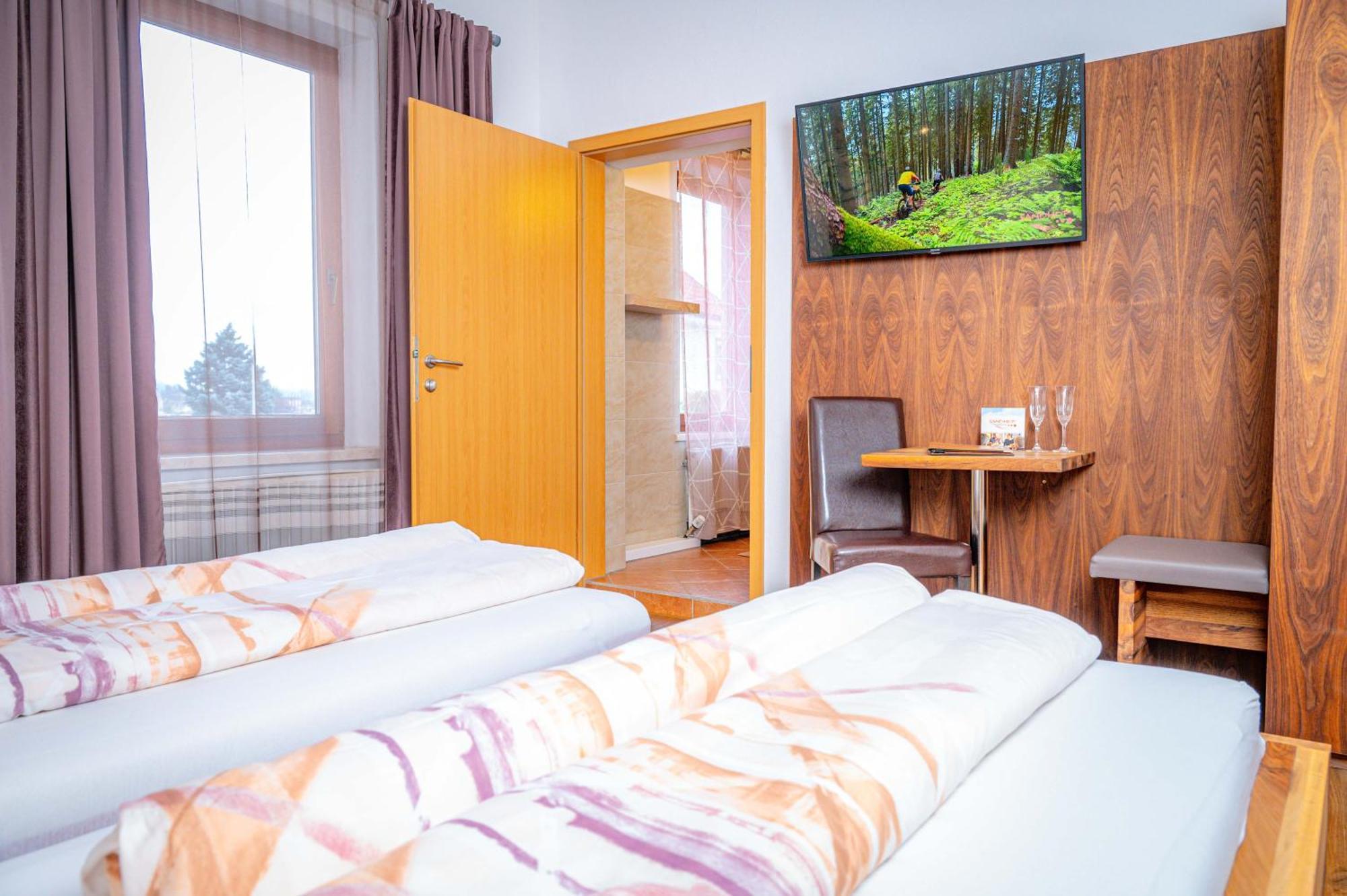Pension Sandhof Knittelfeld Esterno foto