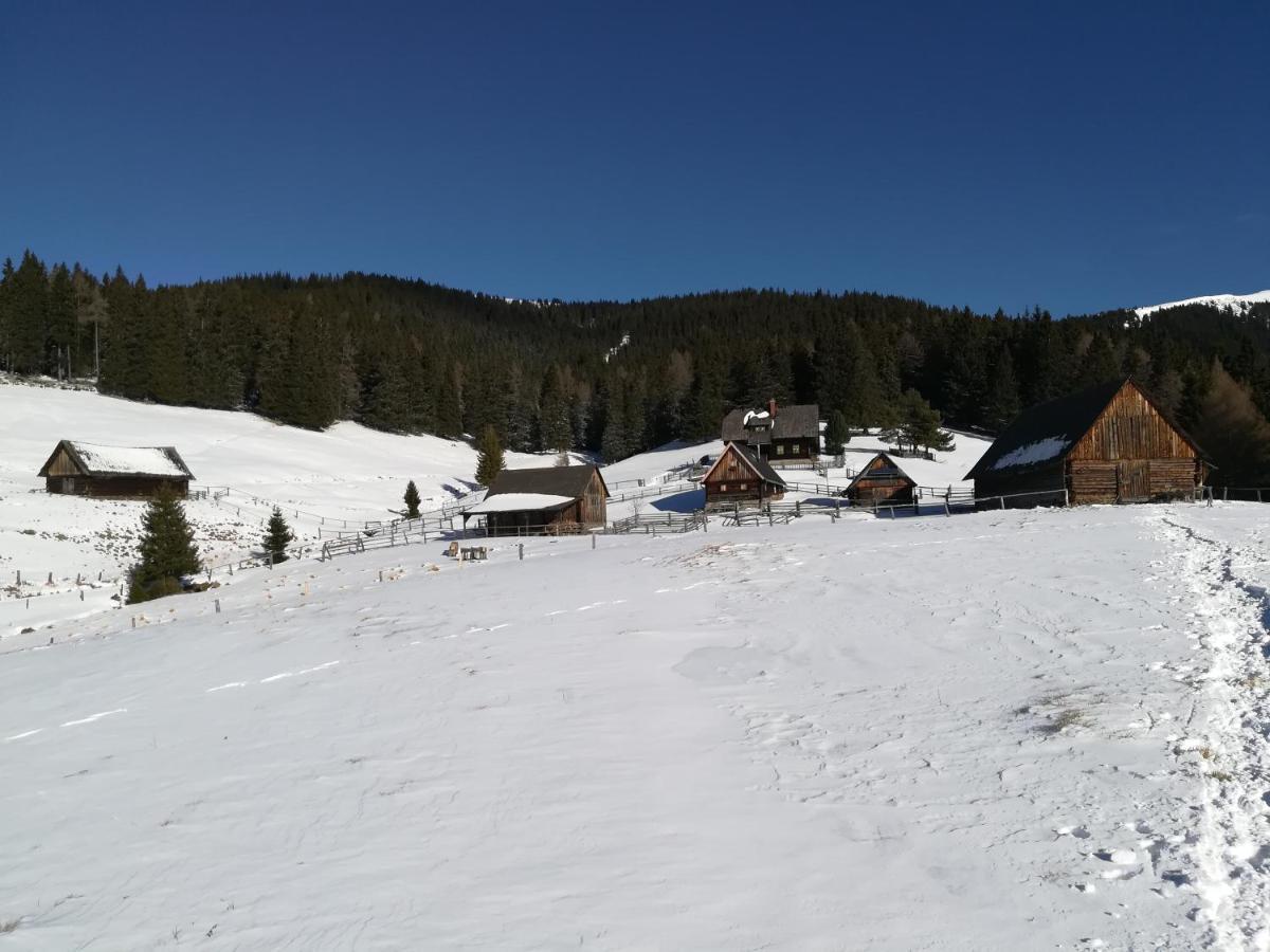 Pension Sandhof Knittelfeld Esterno foto